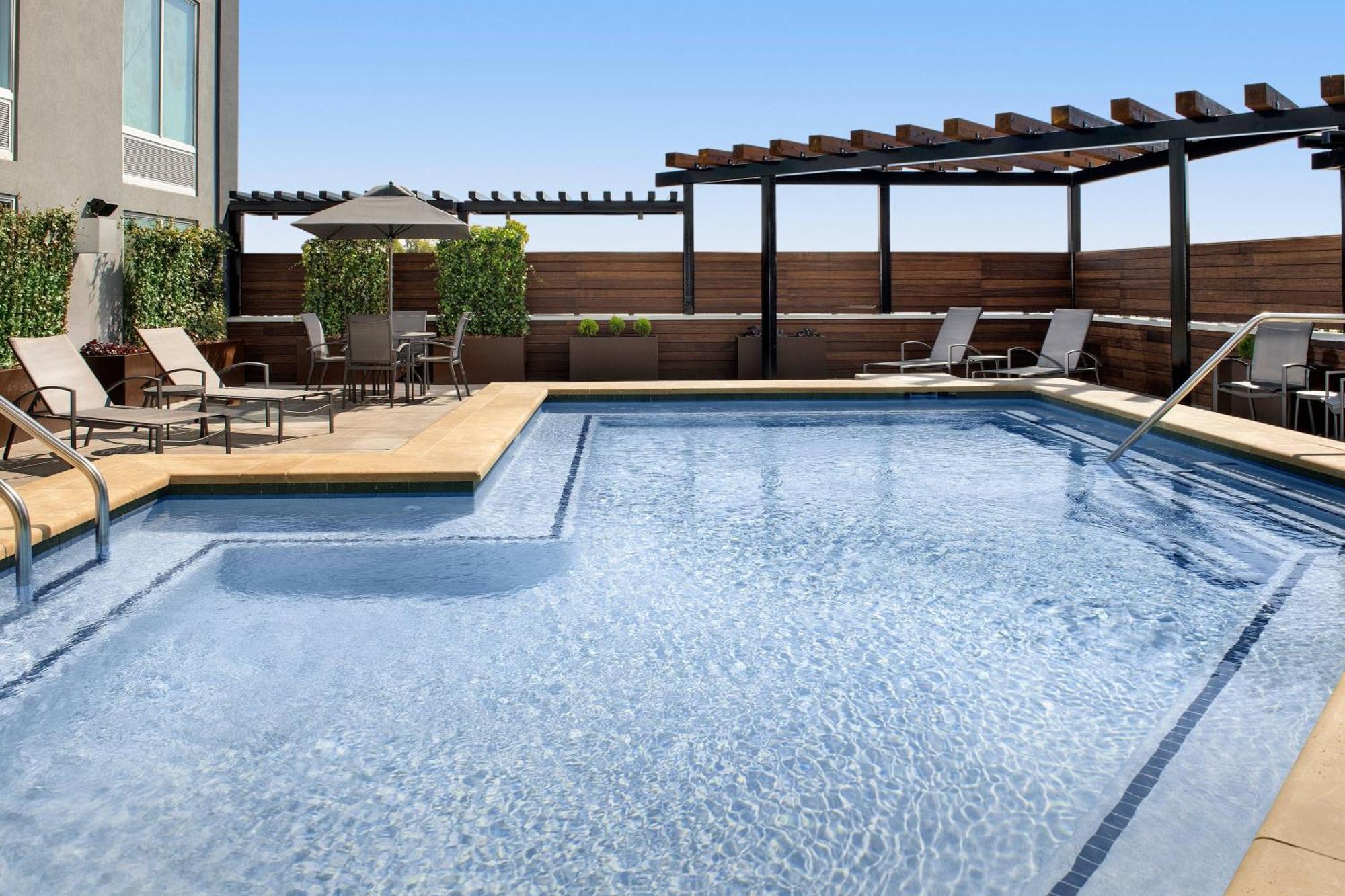Fairfield Inn & Suites Nashville Near Vanderbilt Ngoại thất bức ảnh